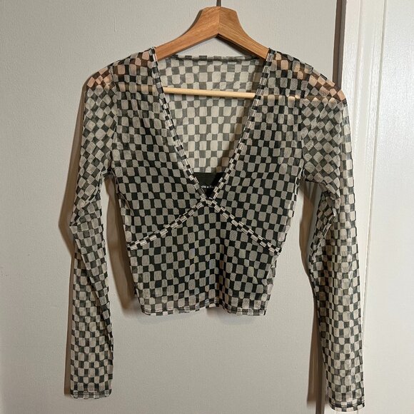 Abercrombie & Fitch printed mesh tee in green | XS - Picture 2 of 5